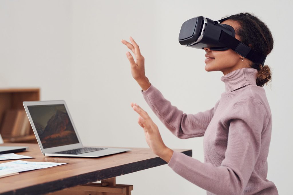 les avantages de la realite virtuelle pour les environnements de travail