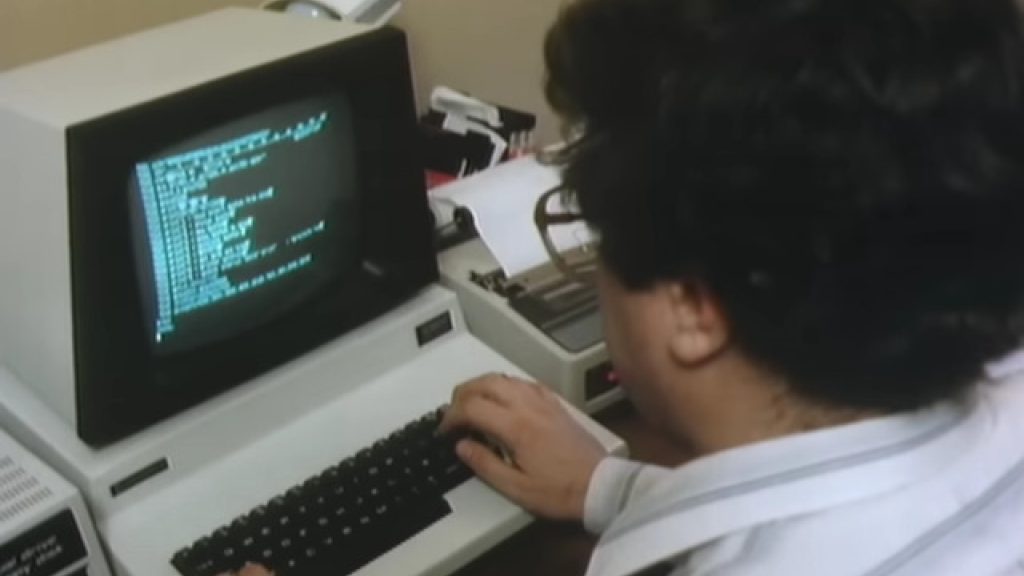 Découvrez les accros de l'ordinateur dans ce reportage de la BBC de 1983 qui fait paraître mes habitudes quotidiennes sur PC bien tristes en comparaison. - Gamerush